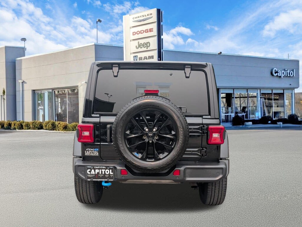 Used 2023 Jeep Wrangler 4xe Sahara SUV