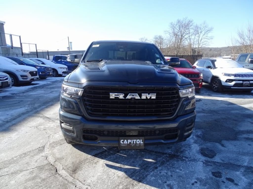 New 2026 Ram 1500 LARAMIE CREW CAB 4X4 5'7 BOX Pickup