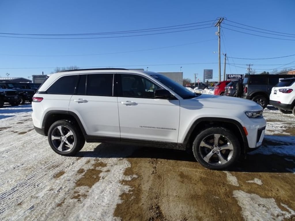 New 2026 Jeep Grand Cherokee LIMITED 4X4 Sport Utility
