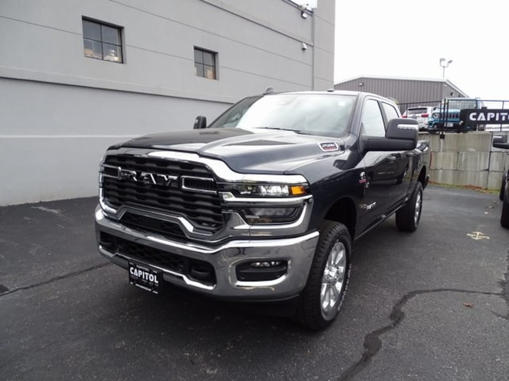 New 2026 Ram 2500 BIG HORN CREW CAB 4X4 6'4 BOX Pickup