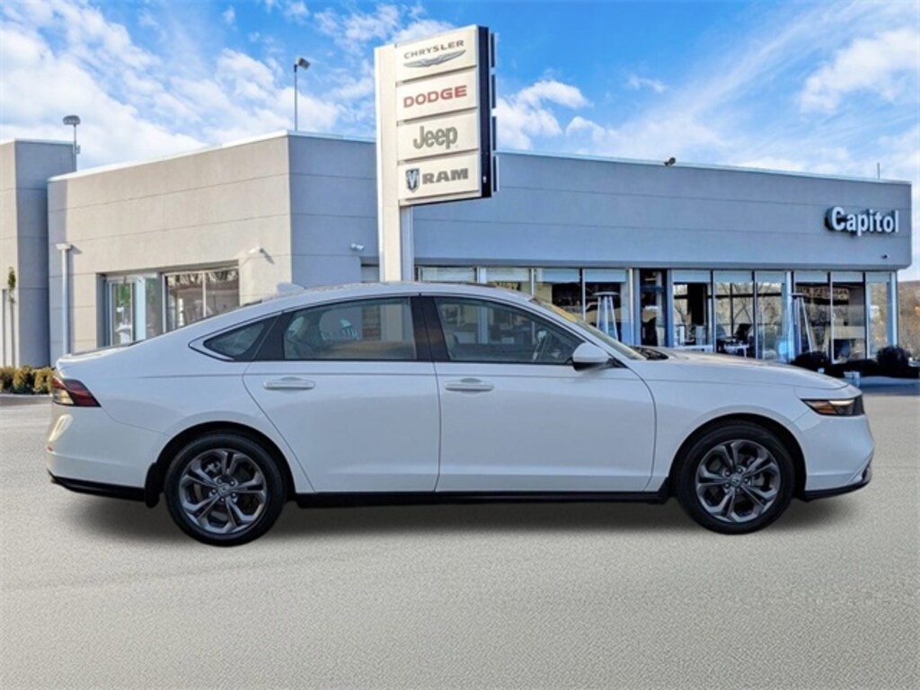 Used 2023 Honda Accord EX Sedan