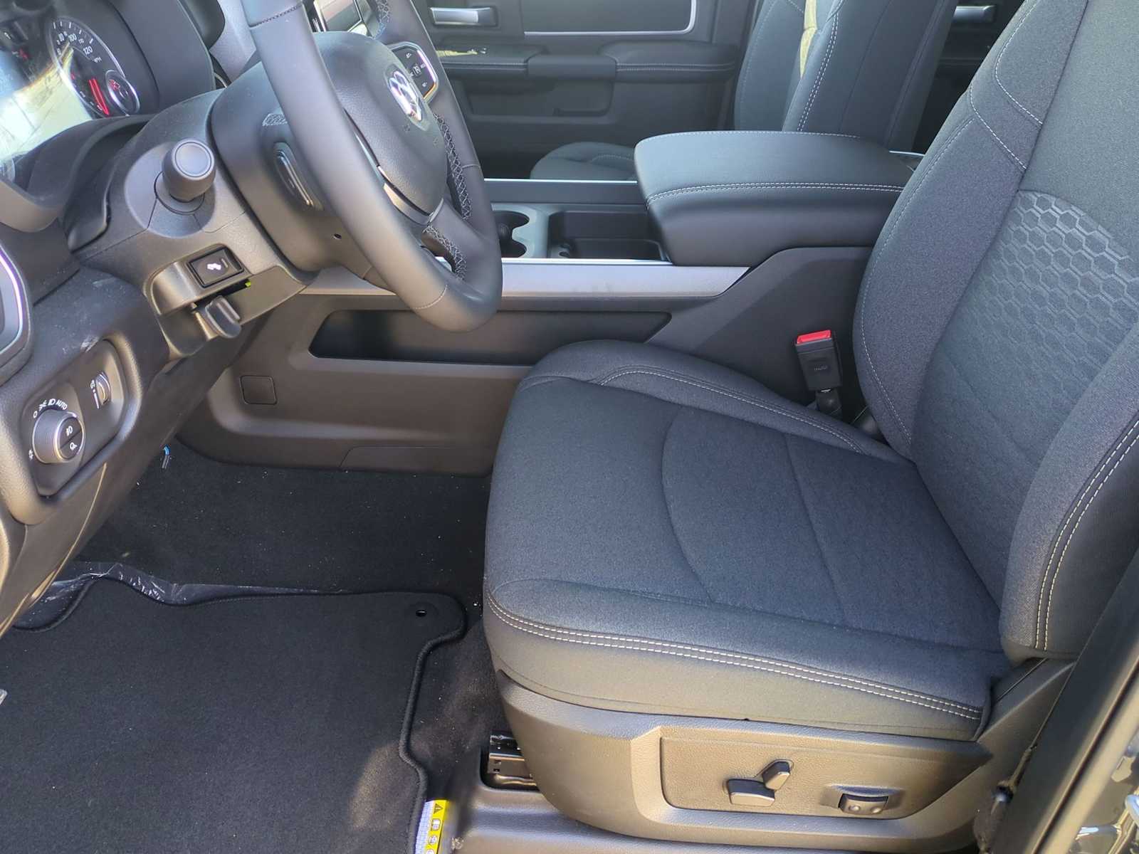 2026 RAM 2500 Big Horn - Photo 21