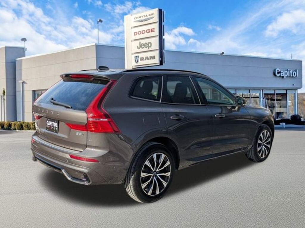 Used 2023 Volvo XC60 B5 Plus Dark Theme SUV