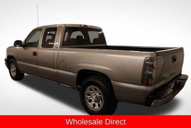 2006 Chevrolet Silverado 1500 LS photo 3