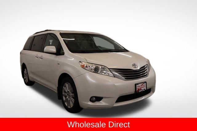 2017 Toyota Sienna Van 