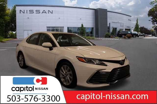 2023 Toyota Camry Sedan 