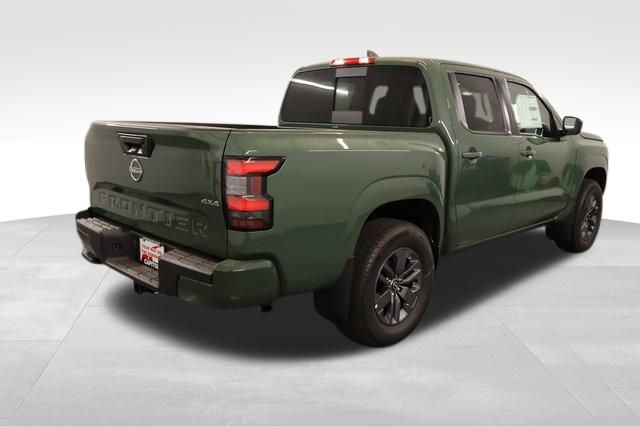 2025 Nissan Frontier SV photo 2