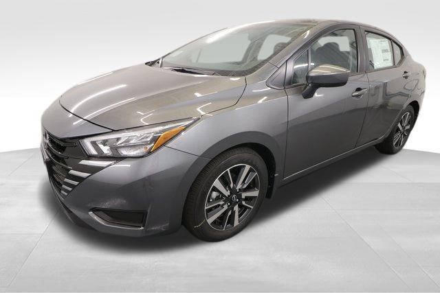 2025 Nissan Versa 1.6 SV photo 4