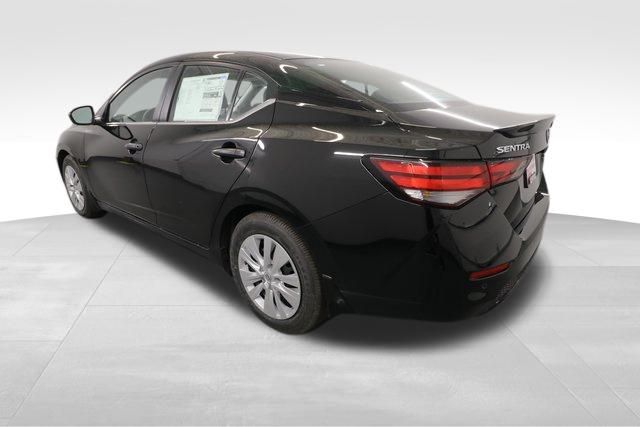 2025 Nissan Sentra S photo 3
