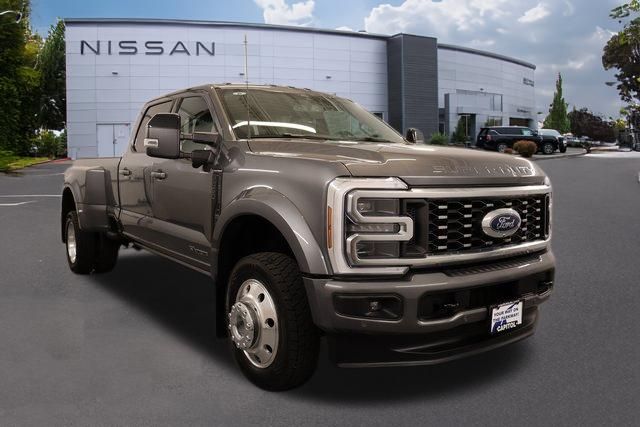 2025 Ford F-450 Platinum 4x4 Crew Cab 8' Box DRW's photo