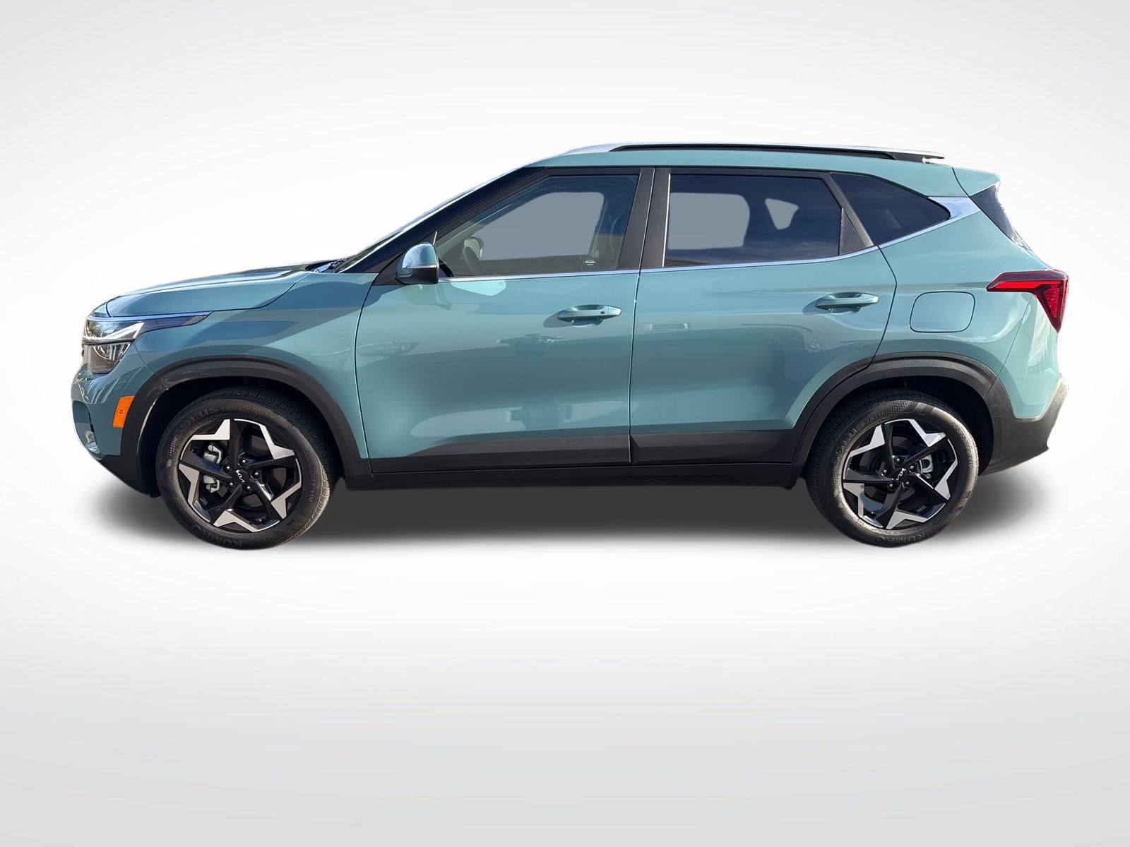 2024 Kia Seltos EX photo 3