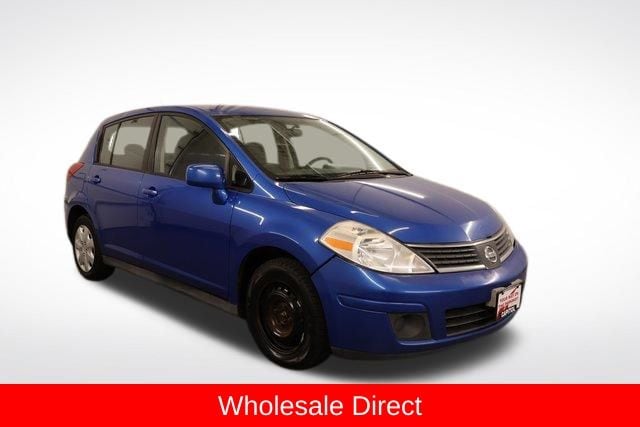 2007 Nissan Versa's photo