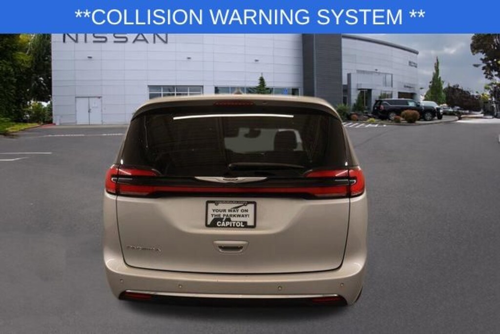 Used 2023 Chrysler Pacifica Touring L Van Passenger Van
