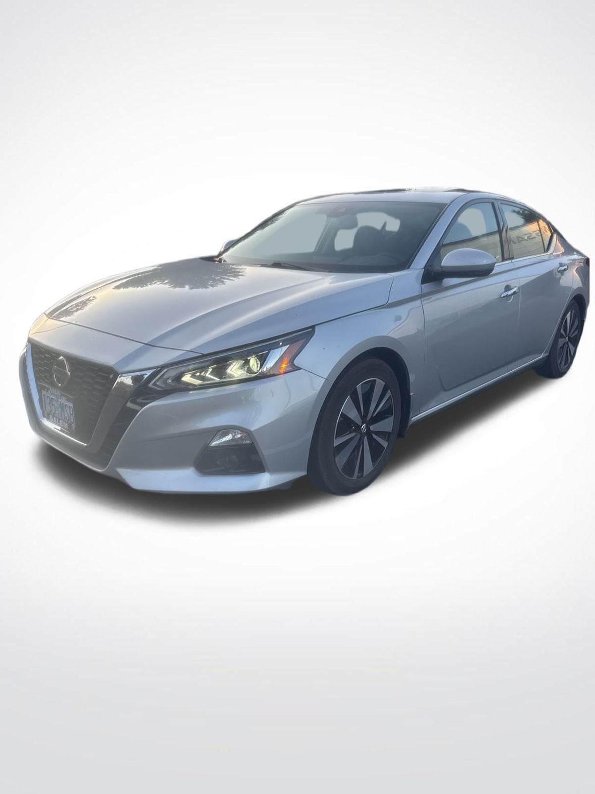 Used 2020 Nissan Altima SV with VIN 1N4BL4DV2LC283720 for sale in Salem, OR