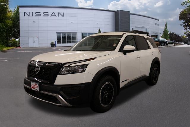 2025 Nissan Pathfinder Rock Creek photo 2