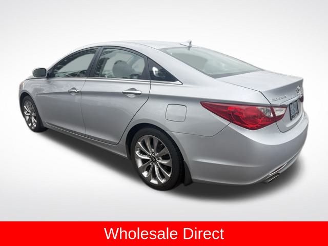 2011 Hyundai Sonata SE photo 3