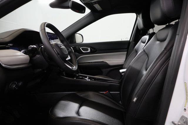 2025 Jeep Compass Limited - Photo 11