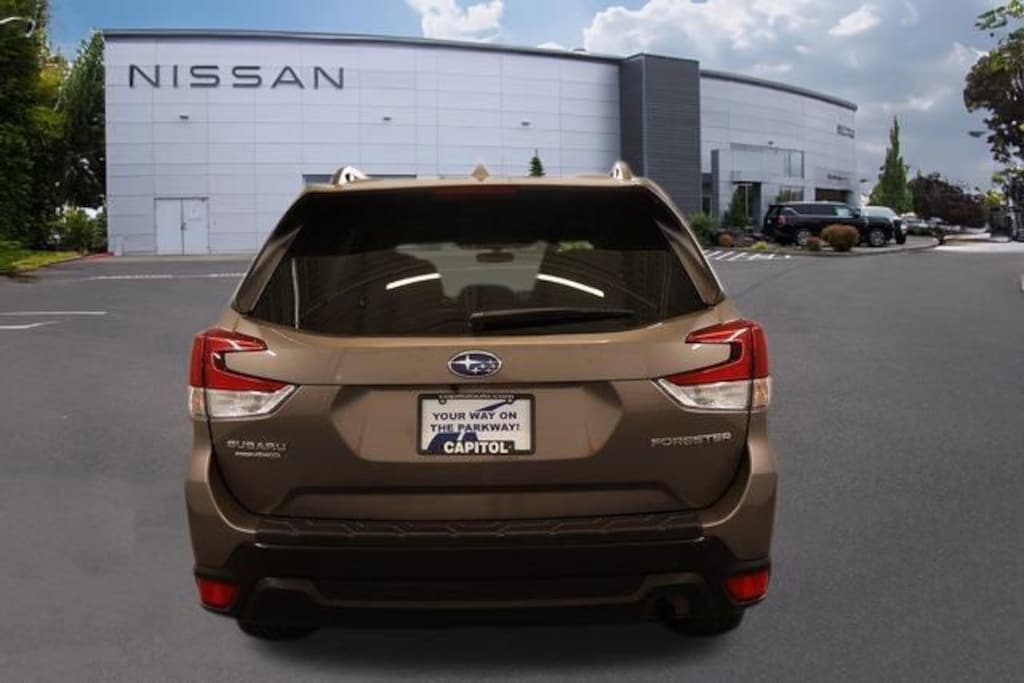 Used 2022 Subaru Forester Premium SUV