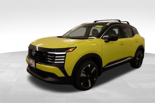 2025 Nissan Kicks SR photo 3