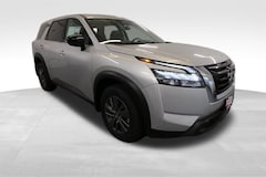 2025 Nissan Pathfinder S SUV
