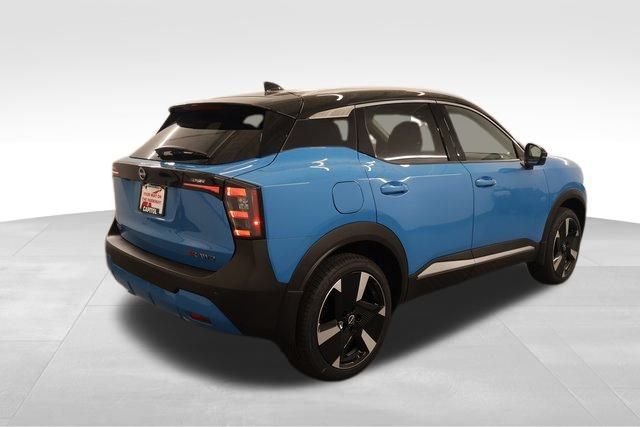2025 Nissan Kicks SR photo 2