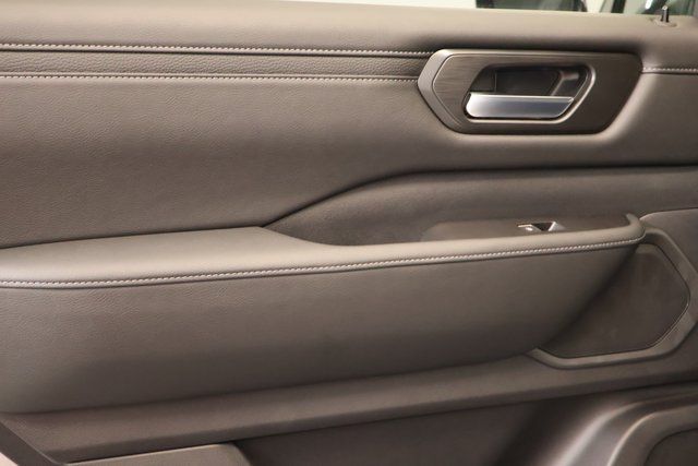 2026 Nissan Armada SV - Photo 25