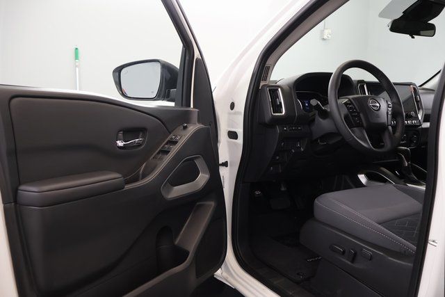 2026 Nissan Frontier SV - Photo 8