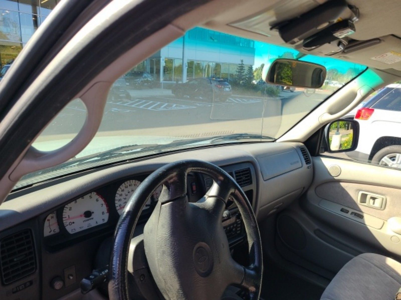 2002 Toyota Tacoma PreRunner V6 photo 2