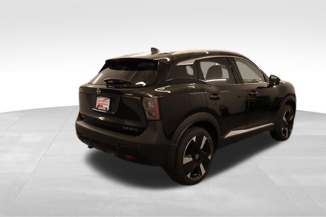 2025 Nissan Kicks SR photo 2