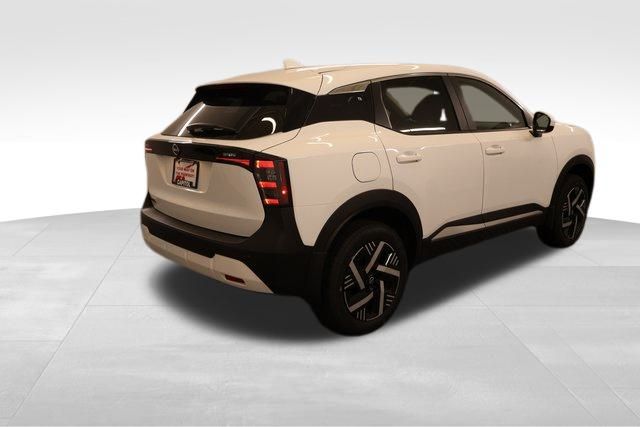 2025 Nissan Kicks SV photo 2