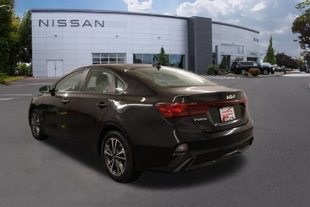 Used 2024 Kia Forte LXS Sedan