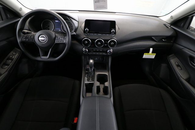 2025 Nissan Sentra S photo 3