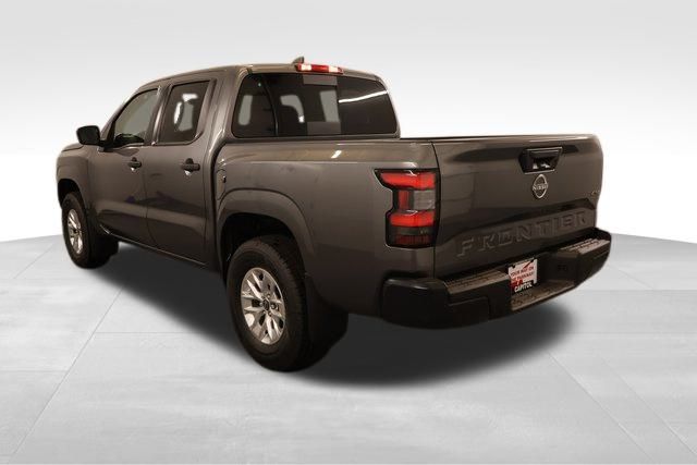 2025 Nissan Frontier S photo 4