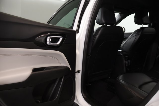 2025 Jeep Compass Limited - Photo 29