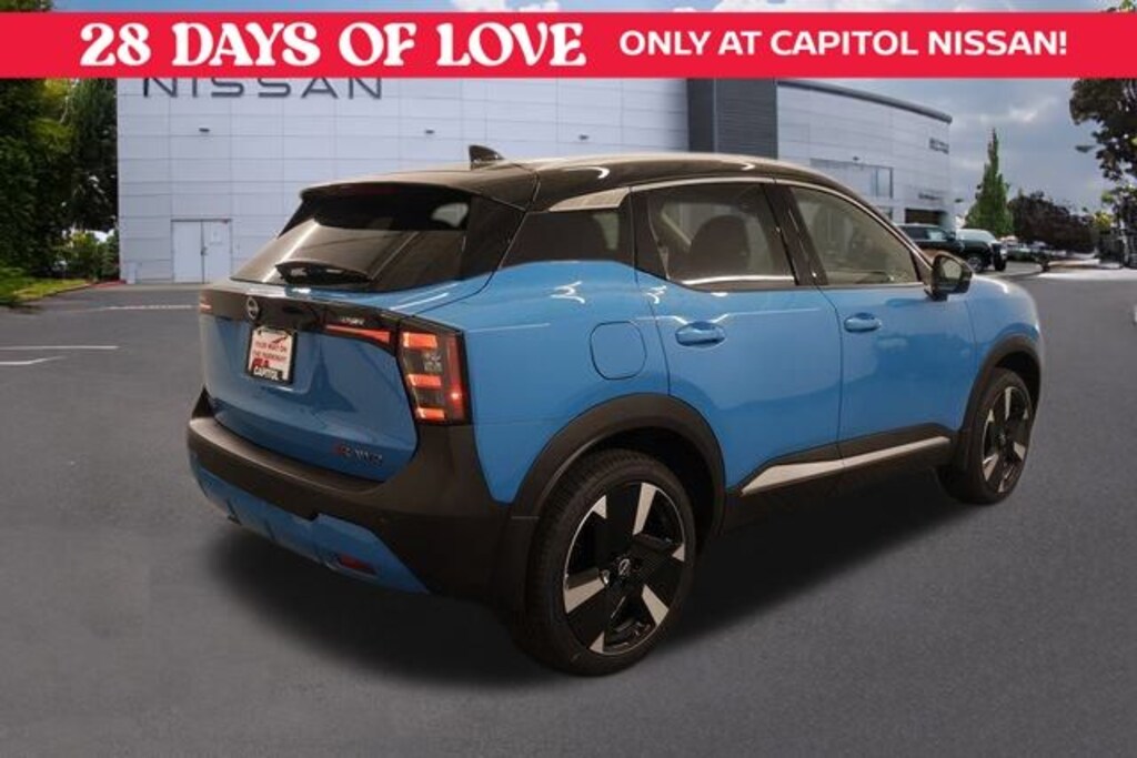 New 2025 Nissan Kicks SR SUV