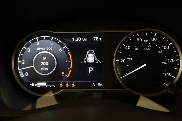 2025 Nissan Versa 1.6 SV photo 2