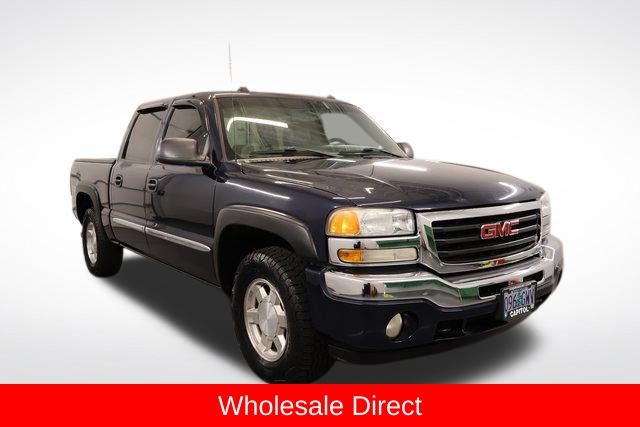2005 GMC Sierra Base's photo