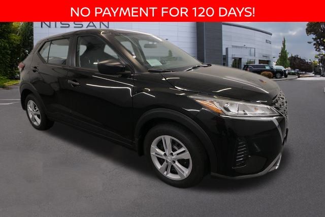 2025 Nissan KICKS PLAY Base's photo