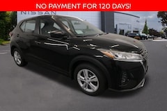 2025 Nissan Kicks Play S SUV