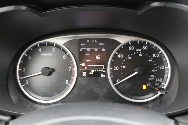2025 Nissan Versa 1.6 S photo 2