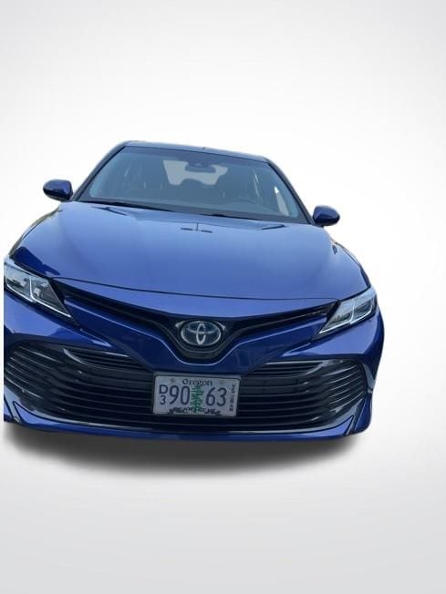 2018 Toyota Camry Hybrid LE photo 3