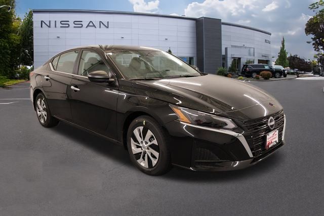 2025 Nissan Altima Sedan 