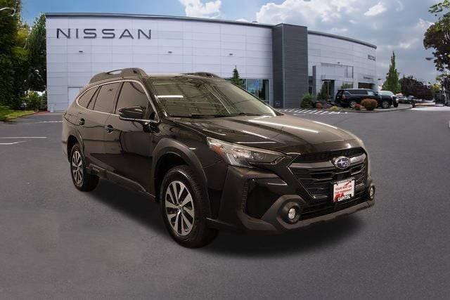 2024 Subaru Outback Premium's photo