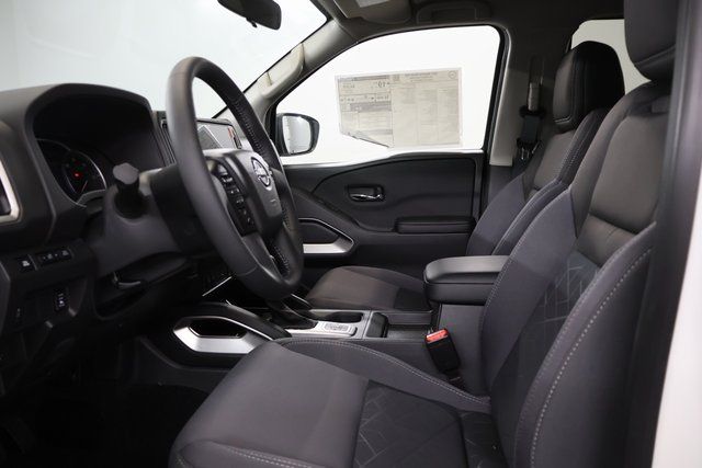 2026 Nissan Frontier SV - Photo 11