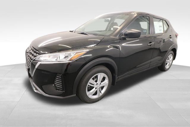 2025 Nissan Kicks Play S photo 4