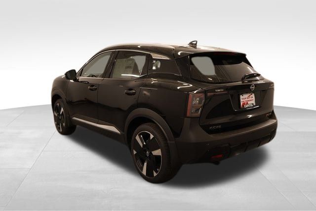 2025 Nissan Kicks SR photo 3