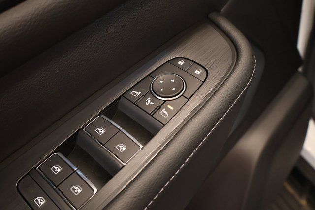 2026 Nissan Armada Platinum - Photo 11