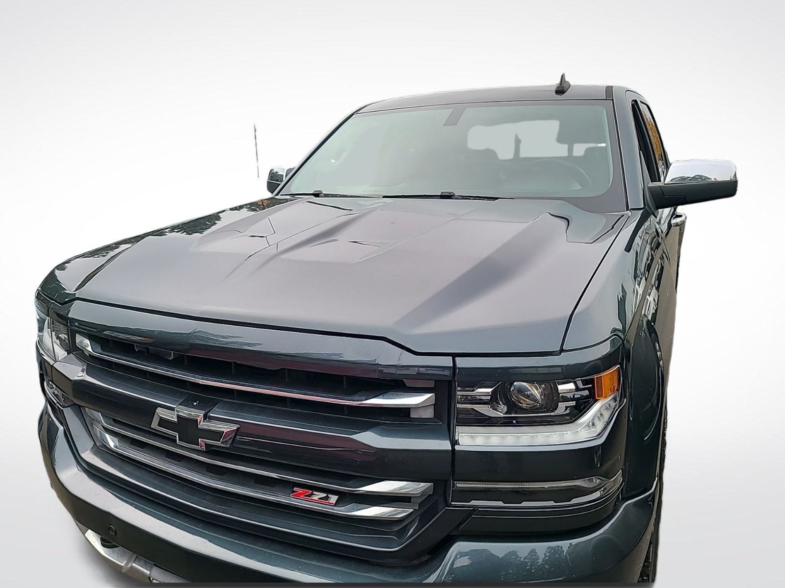 2017 Chevrolet Silverado 1500 LTZ photo 2
