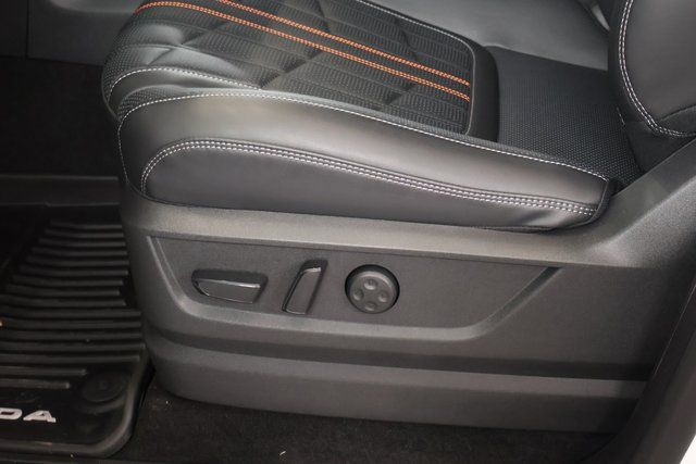 2026 Nissan Armada PRO-4X - Photo 11
