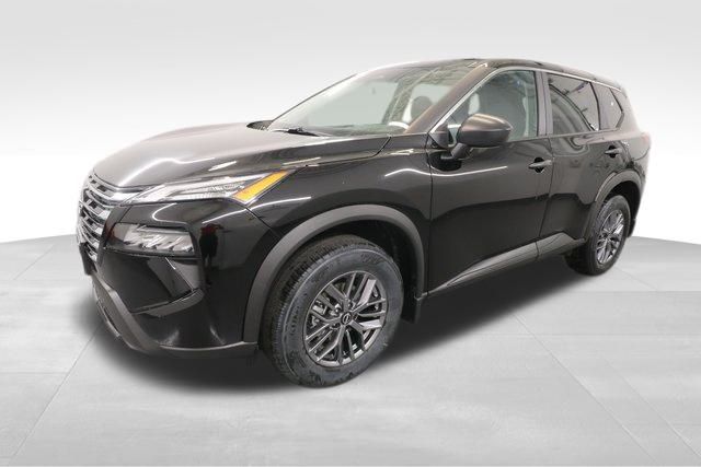2025 Nissan Rogue S photo 4